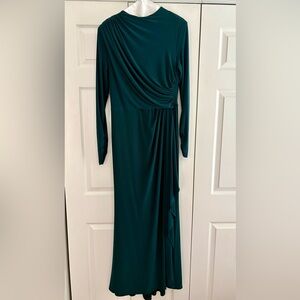Betsy & Adam Women's Pine Green Long Sleeved Long Gown Evening Dress. Size 14.